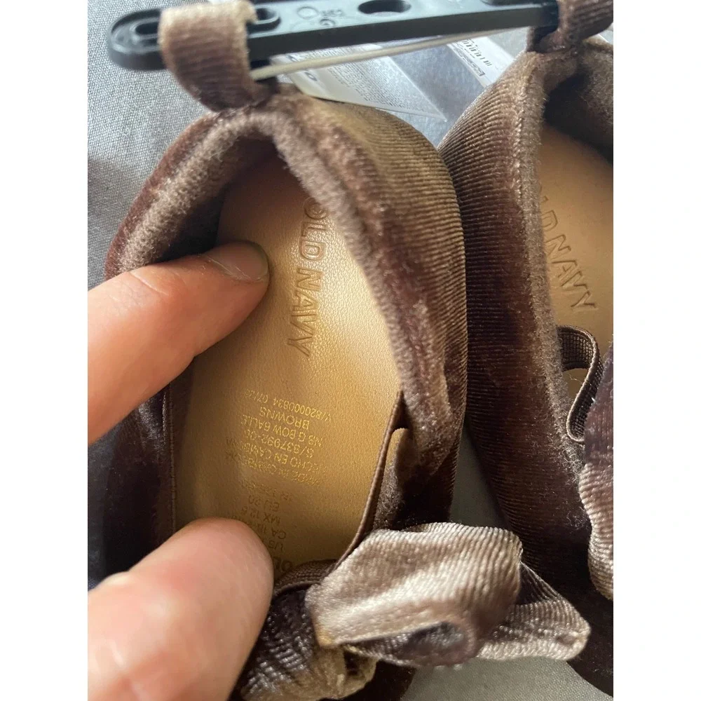 Old Navy Baby Girls Brown Velvet Bow Ballet Flats Shoes 18-24M NWT 837992-00-1